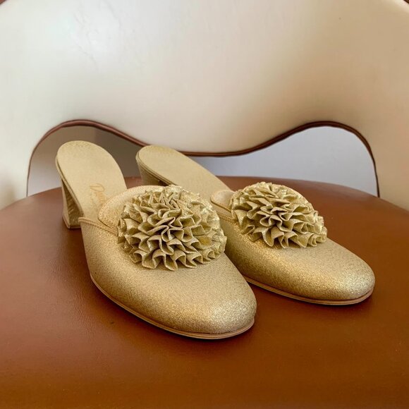 60s Vintage Gold Sparkle Ruffle Slipper Heels by Daniel Green, Made in USA - Picture 6 of 6